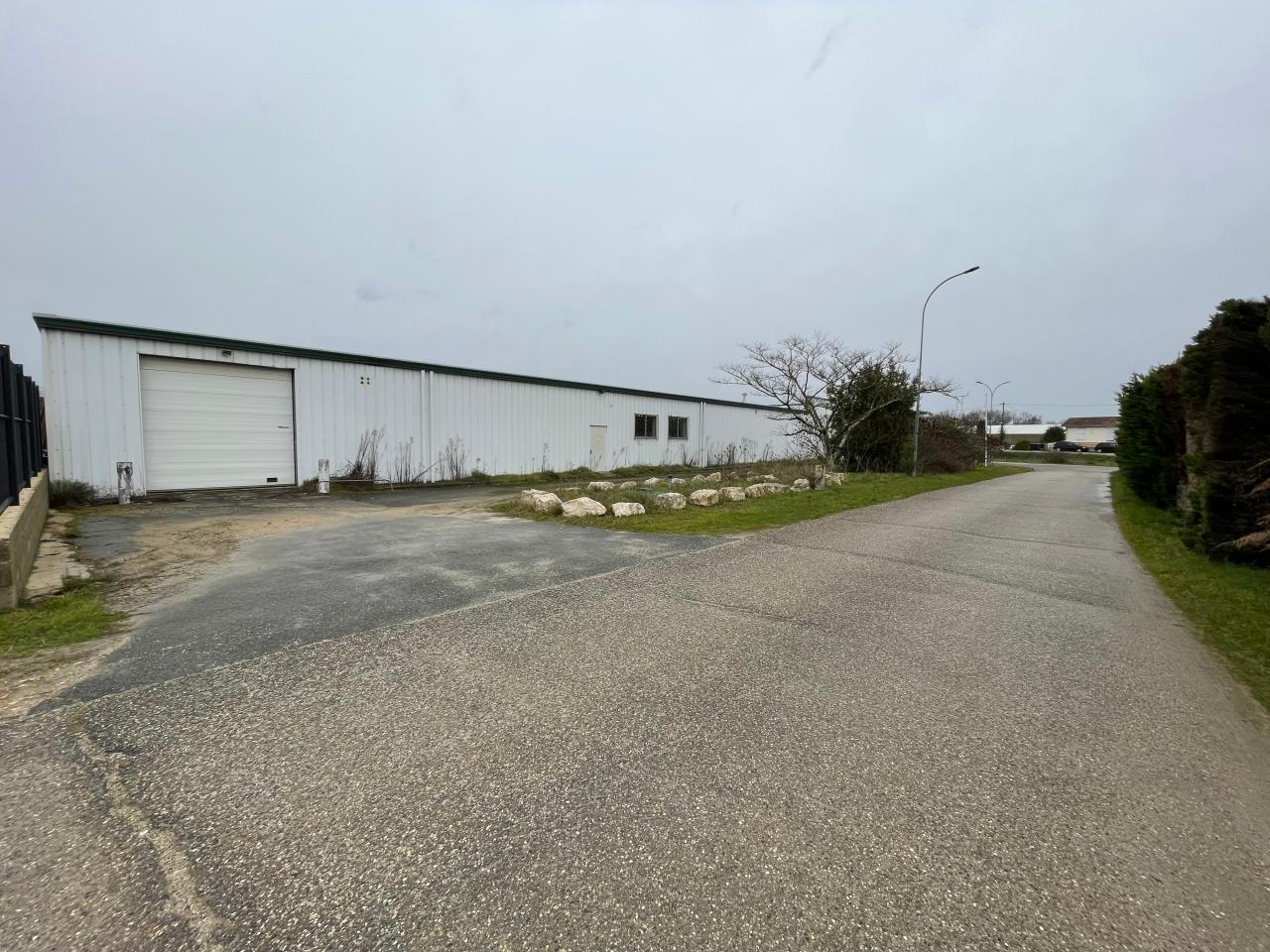 Local d'activité Cadaujac 1616m² Location local d'activité Cadaujac Gironde OLACT2529128 3